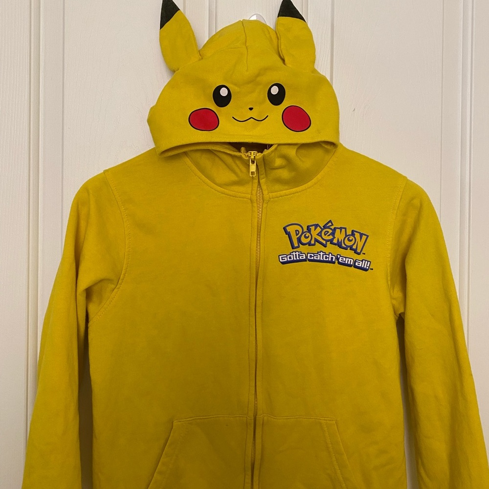 Pikachu hoodie sweatshirt with face & ears on hood and tail on back size L